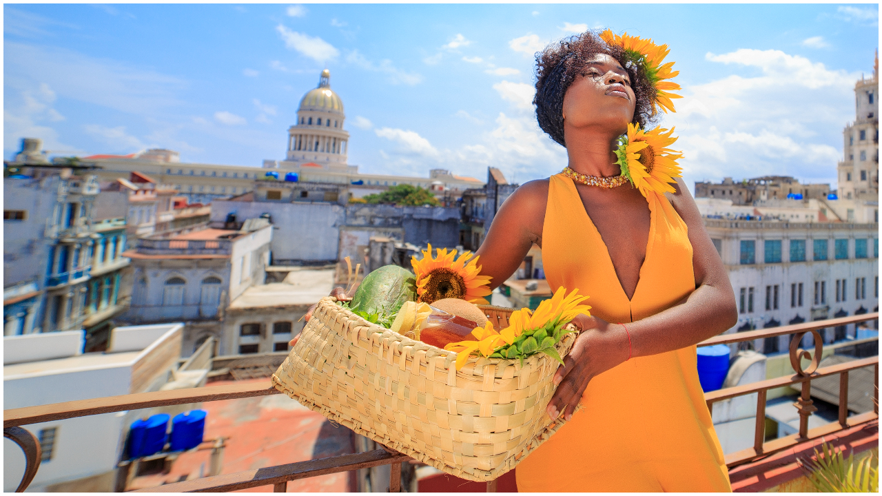 Quién es Oshún? ¡Conoce más de esta orisha de la santería en Cuba! Quién es Oshún? ¡Conoce más de esta orisha de la santería en Cuba!