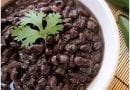 Receta de deliciosos frijoles negros con sabor cubano.