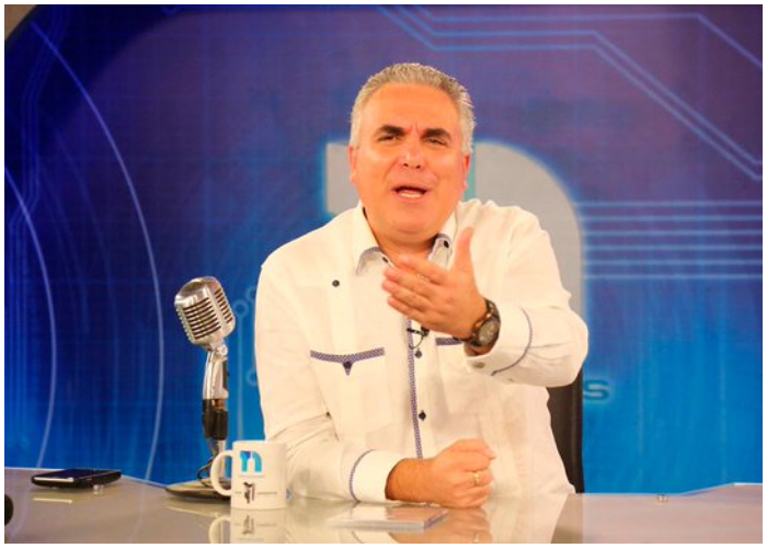 Periodista cubano Roberto Cavada.