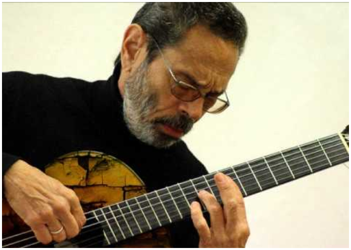 Leo Brouwer, destacado guitarrista y compositor cubano.