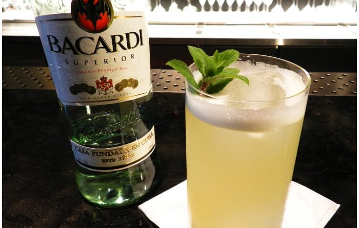 Facundo Bacardí Massó es el creador de esta reconocida bebida alcohólica nacida en Cuba.