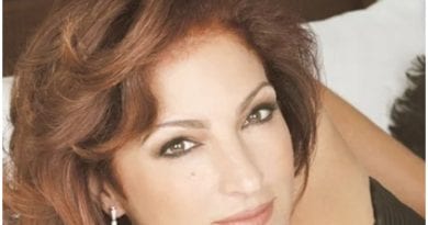 Gloria Estefan.