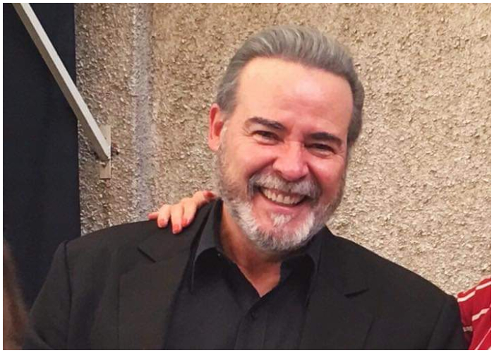 El apuesto actor cubano César Évora.