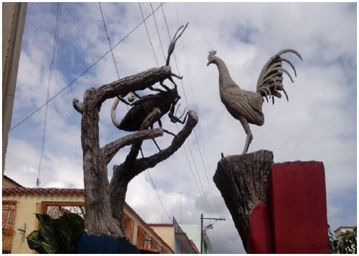 En Las Charangas de Bejucal se enfrentan los bandos de La Ceiba de Plata y La Espina de Oro.