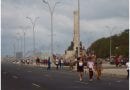 La Piragua, bella plaza abierta en el Malecón.