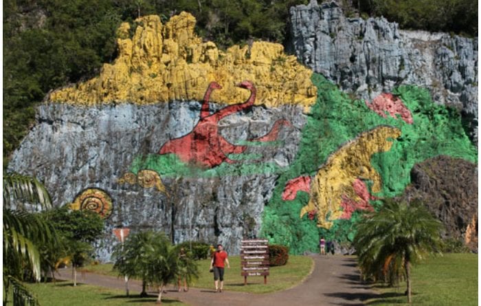 Mural de la Prehistoria del Valle de Viñales