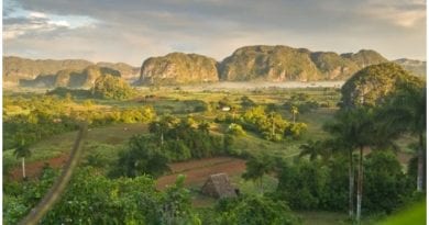 Mirador de Viñales Cuba - JPG