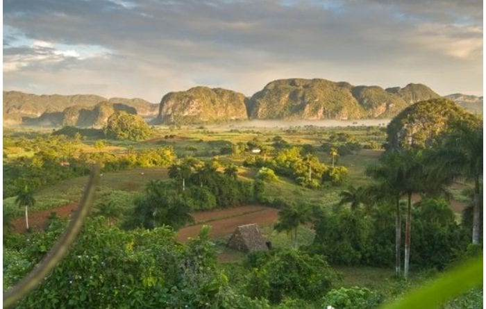 Mirador de Viñales Cuba - JPG