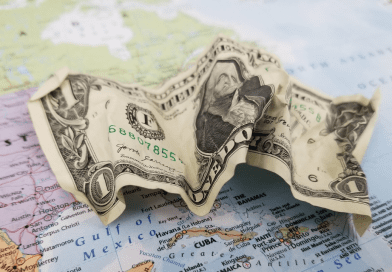 Hasta 60 pesos por cada dólar en el mercado negro de Cuba