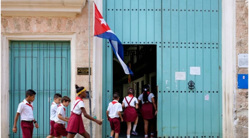 Ministerio educacion Cuba año escolar