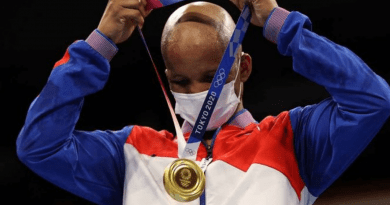 Roniel Iglesias consigue el primer oro de boxeo en tokio-2020