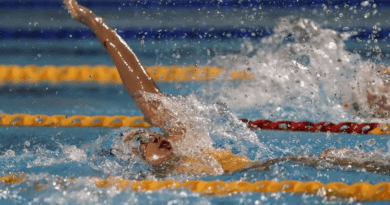 La cubana Andrea Becali rompe récord de natación