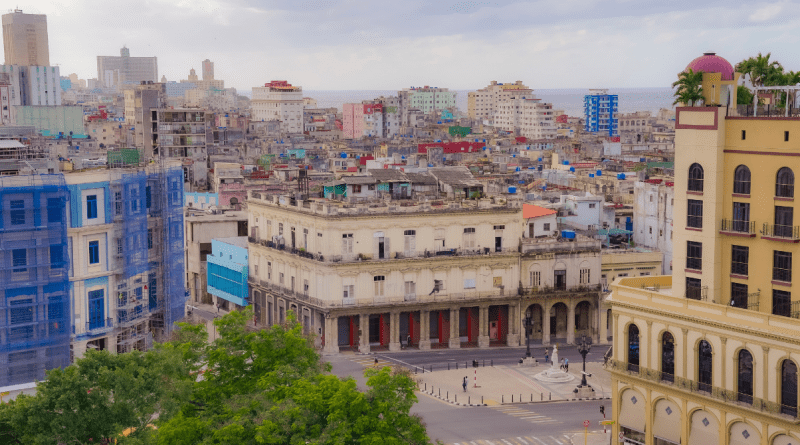 Cuba estudia ley para flexibilizar el derecho de propiedad