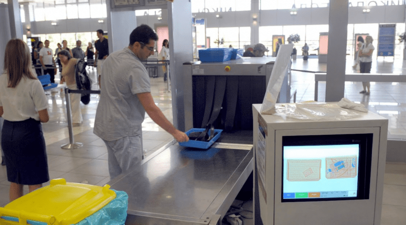 La Aduana de Cuba busca reducir tiempo de espera en aeropuertos