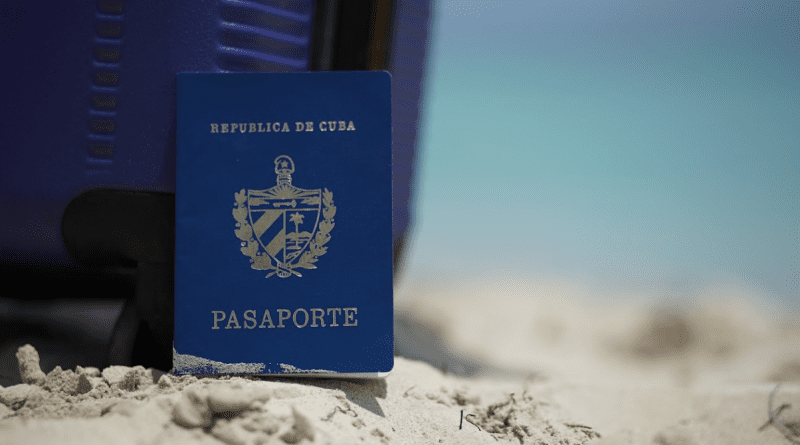 Cubanos deben pedir una visa de transito para entrar a Jamaica