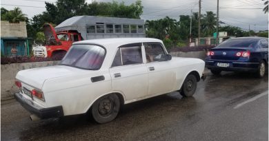Envio autos rusos Cuba