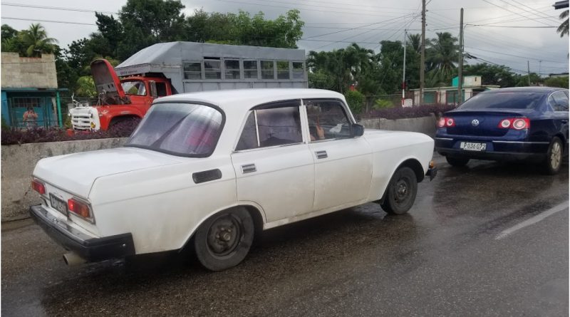 Envio autos rusos Cuba