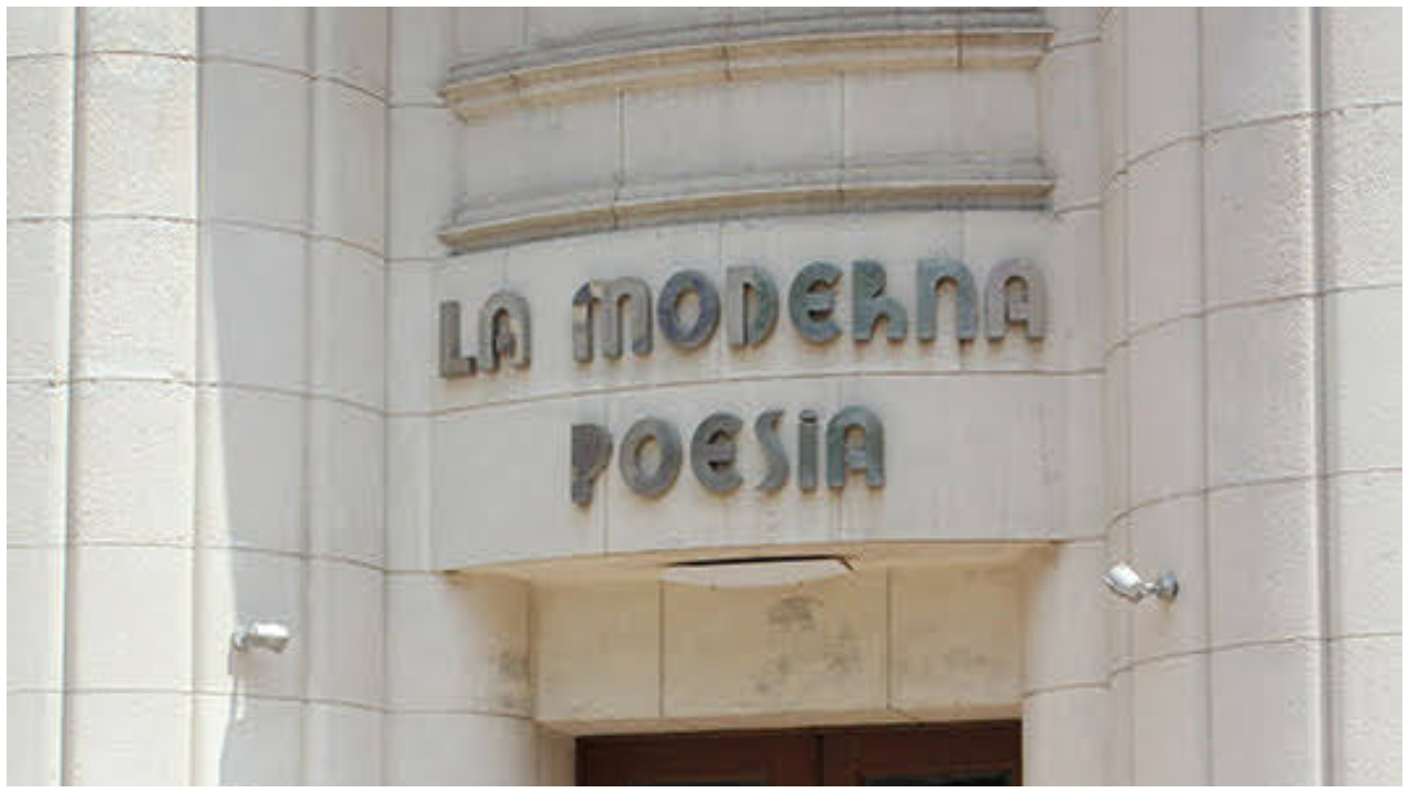 ¡Adiós a La Moderna Poesía! Cierra sus puertas esta mítica librería de