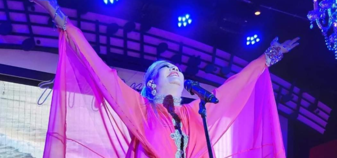 Cantante cubana María Antonieta Fernández celebra su carrera