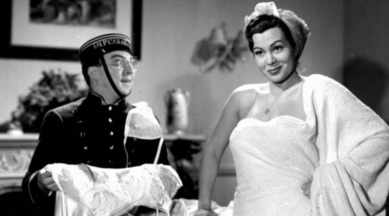 Blanquita Amaro, vedette cubana, en una escena de cine