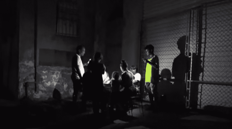 Apagón masivo en Cuba: calles oscuras y generadores de emergencia