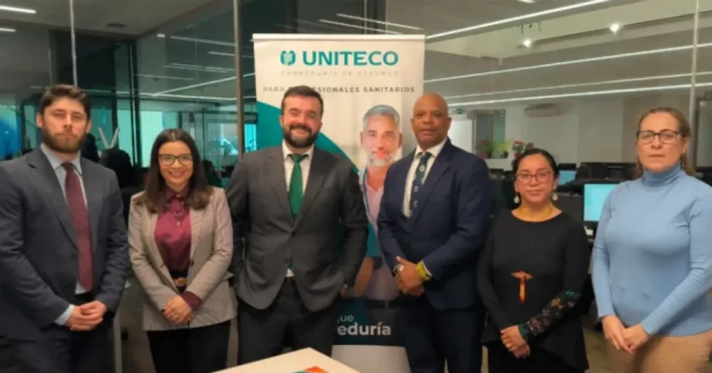 Seguros para médicos cubanos en España: protección y formación garantizadas.