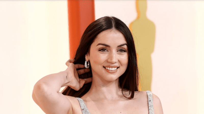 Ana de Armas presentará los Óscar 2025 junto a otras celebridades de Hollywood.
