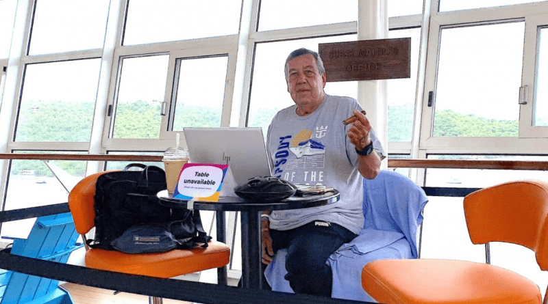 Mario Salcedo, el cubano que ha vivido en un crucero durante 25 años.