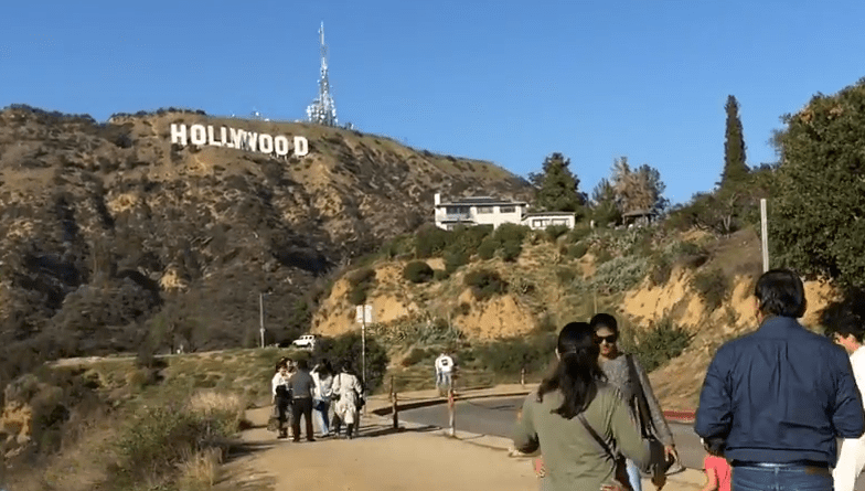 El cartel de Hollywood-captura de pantalla-sir chandler-youtube