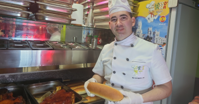 Chef cubano triunfa en madrid en Locco’Pizza, con cola en Usera para bocadillos de pan cubano y pizza con cerdo asado crujiente.