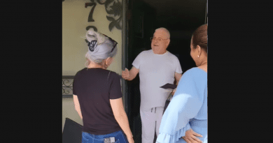 Hermanos cubanos se reencuentran en USA tras 45 años de separación