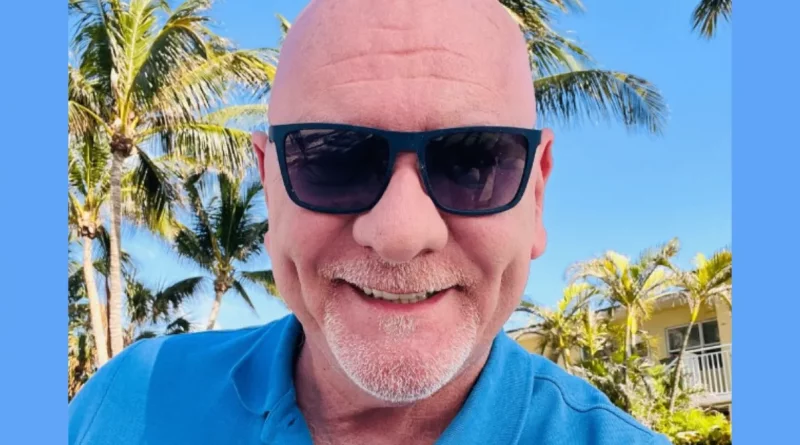 Carlos Otero celebrando su 68 cumpleaños con un mensaje emotivo