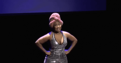 actriz cubana Monse Duany-captura de pantalla-Consejo Nacional de las Artes Escenicas-YouTube