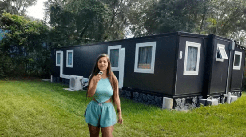 Cubana compra casas desde China y las instala en Florida para alquilarlas