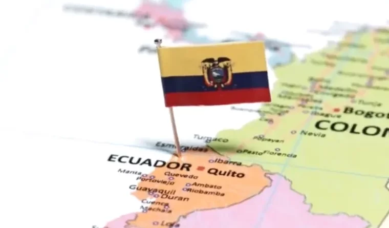 bandera ecuador-captura de pantalla-cuirosfera-youtube
