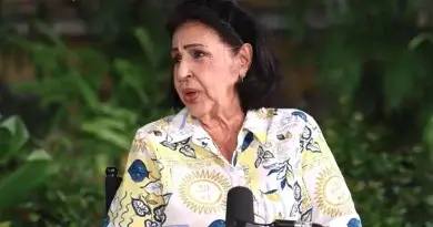 Cumpleaños de Diana Rosa Suárez por sus 82 años en el programa Al Mediodía en 2026.