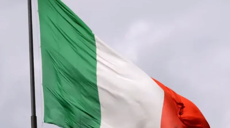 bandera italia-captura de pantalla-cueanto cuesta vivir en-youtube