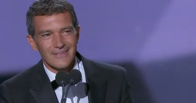 Antonio Banderas-captura de pantalla-Premios PlatinoYouTube