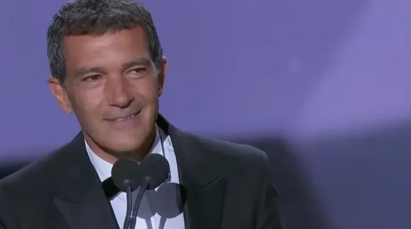 Antonio Banderas-captura de pantalla-Premios PlatinoYouTube