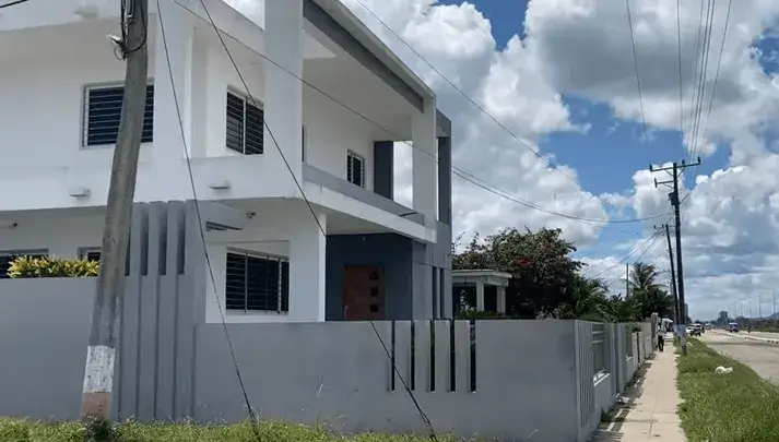 casa en cuba-captura de pantalla-amy a lo cubano-youtube